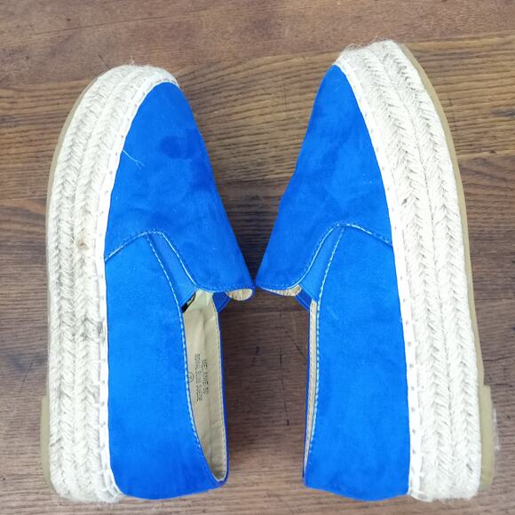 BELLA MARIE Blue Suede Slip-on Platform Loafers 7 - Picture 6 of 10